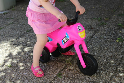 porteur pour enfant en forme de moto