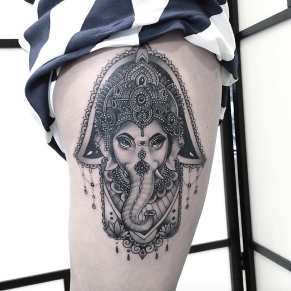 Este ganesha hamsa
