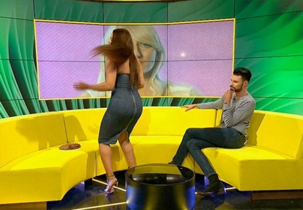 LAWYER | Her cloth got ripped off while TWERKING on live TV