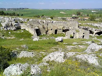 Grotte nella gravina di Matera