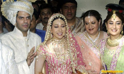 karisma_kapoor_sanjay_kapoor_bollywood_famous_wedding_FilmyFun.blogspot.com