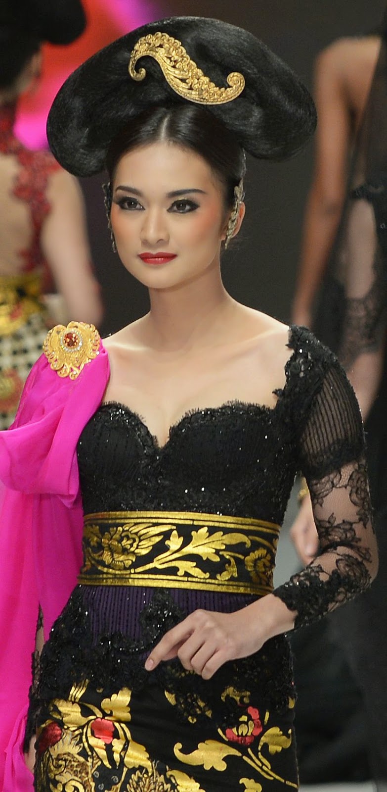 2014 Indonesia  Fashion  Week In Pictures Images Archival 