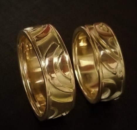 Gallery One Ellensburg gold wedding set