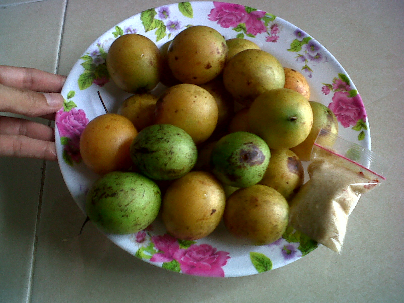 Buah ramania atau gandaria ini jadi salah satu bahan baku sambal di banjar Kalimantan selatan