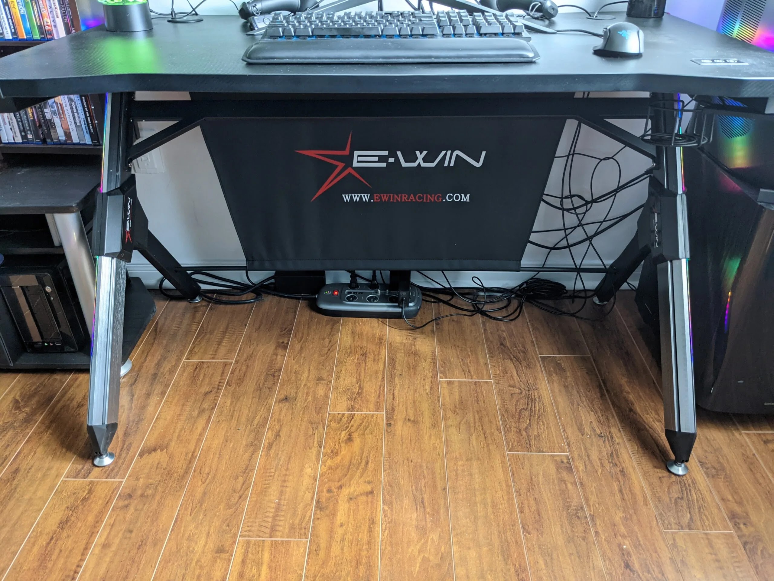 E-Win 2.0 RGB Gaming Desk - Hardware Review ~ Chalgyr's Game Room