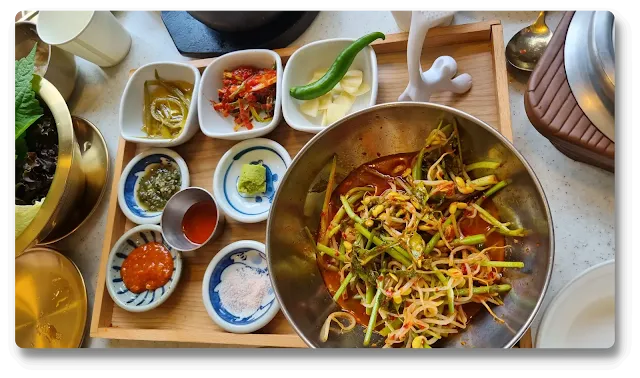 밑반찬들