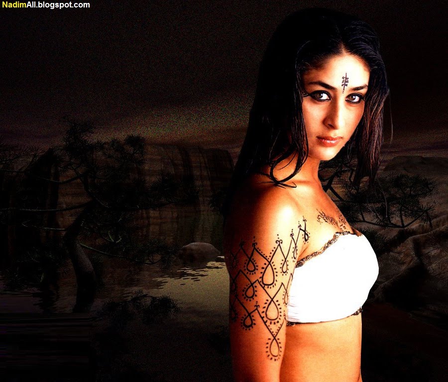 kareena-kapoor-hot-2001