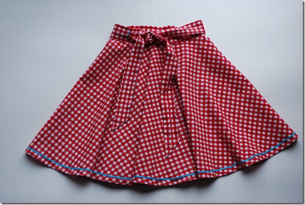 Purses and skirts 053