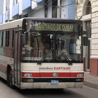 Santiago de Cuba, städtischer Omnibus.