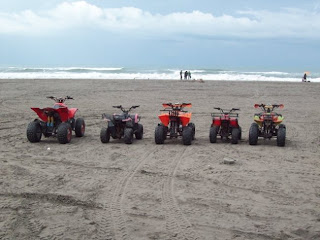 ATV di Pantai Prangtritis