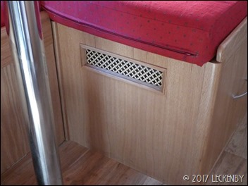 Freezer vent P1090252sm