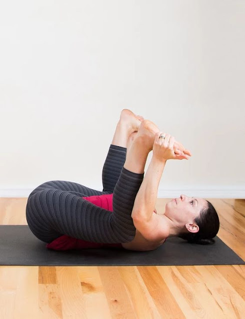 8 OF THE BEST YOGA POSES TO FALL ASLEEP FASTER