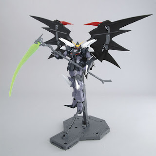 MG 1/100 XXXG-01D2 Gundam Deathscythe-Hell Custom EW Ver., Bandai
