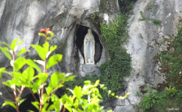 Notre Dame de Lourdes