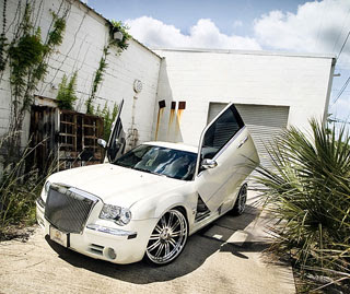 2006 Chrysler 300C Photography by Webb Bland 4 