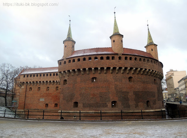 Krakow Barbican 克拉科夫瓮城