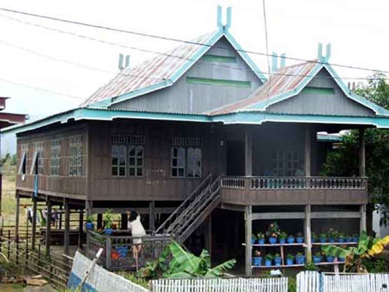 Rumah Adat Pakpak