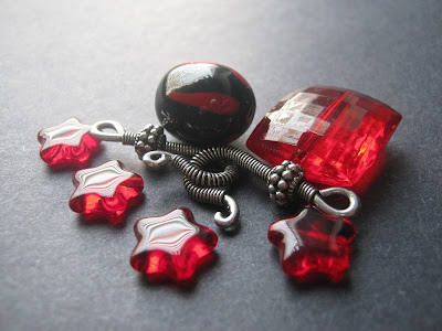 Black and Red Acrylic Bead Set