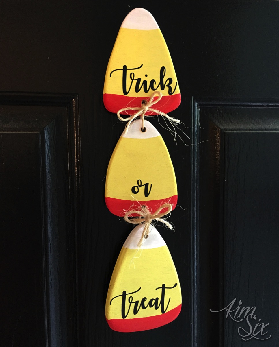Scroll saw jig saw wooden candy corns