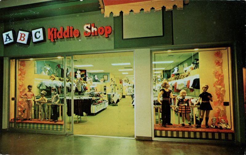 50 Vintage Postcards Capture Shopping Malls of the U.S. in the Mid