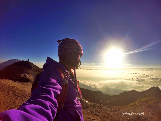 puncak merapi barameru bara meru pasar bubrah