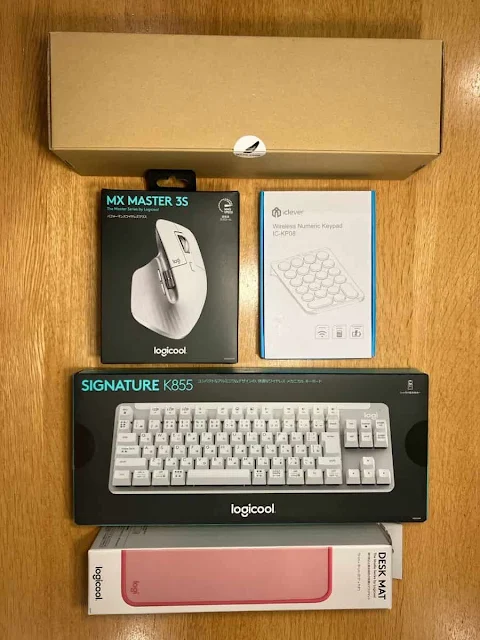 新調したキーボード・マウスと小物