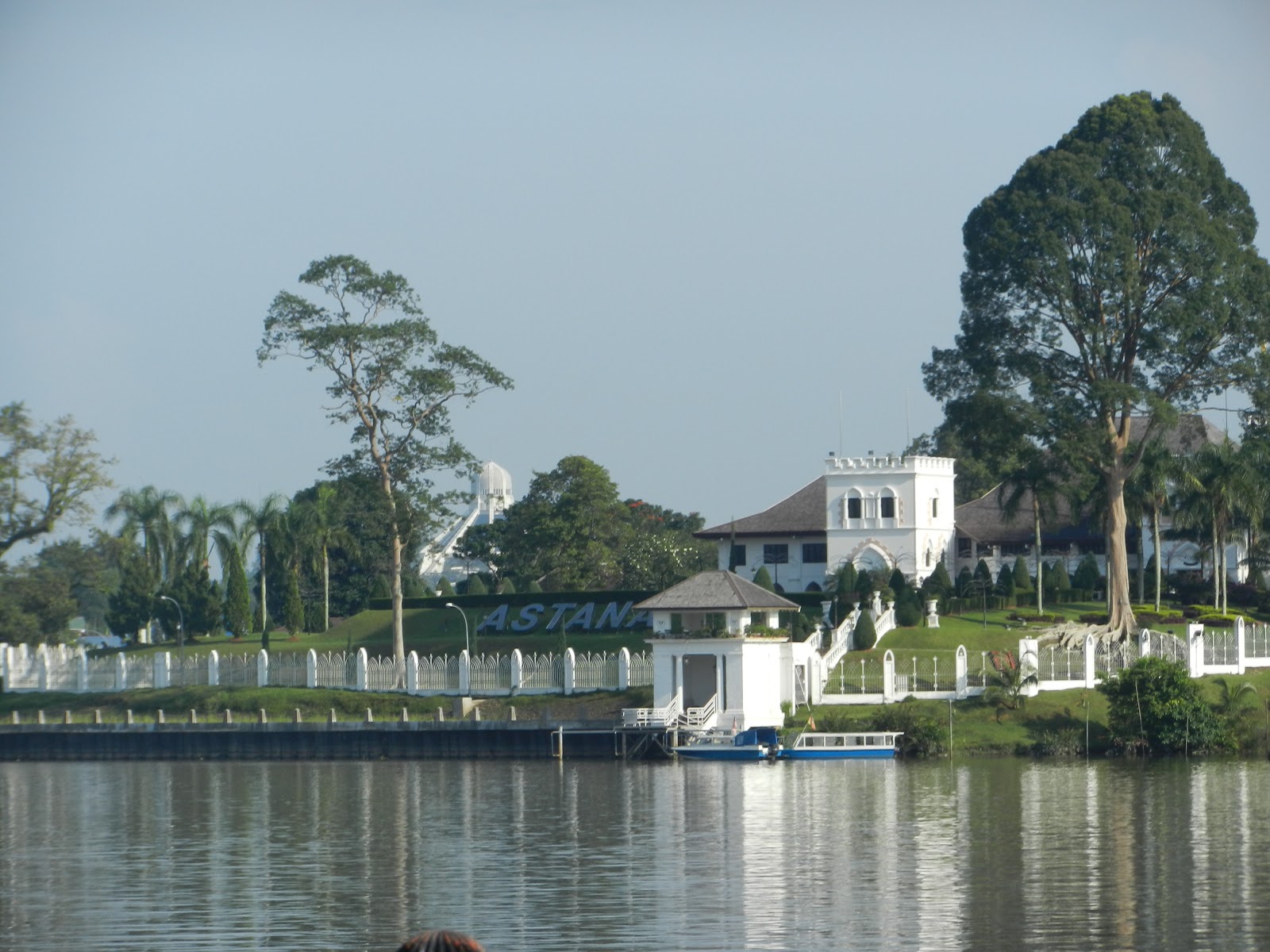 CeriTa TeNtaNg IzzueRa: Jalan-Jalan Ke Kuching Sarawak - Day 2