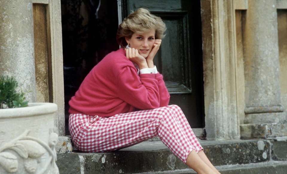 The most famous Royal Woman of the 20th century - Diana, The Princess of Wales, do you know where she was born? We all know Lady Di was born on July 01st in 1961, but where?