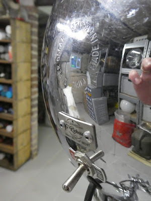 oscar, super oscar, cibié, garage, jouy le chatel, éclairages, lampe, lampesgrichard, richard, grichard, g’richard, vintage, ancien, retro, atelier, désign, industriel, édison, brocante, loft, dans le noir, ampoule