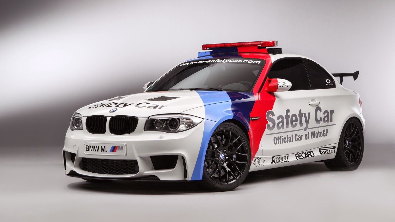 Wallpaper Mobil BMW Safety Car Moto GP