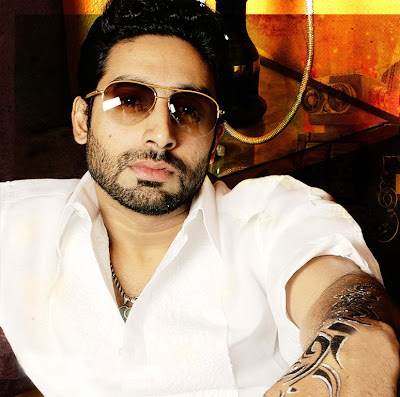 Latest Bollywood Actor Abhishek Bachchan Pics Photoshoot Images 2010