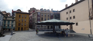 Oviedo, Plaza del Paraguas.