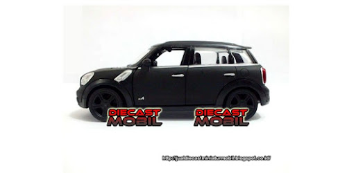  DIECAST MOBIL TOMICA Seluma