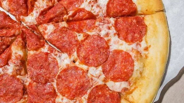 Sizzling Sensation: The Ultimate Pepperoni Pizza