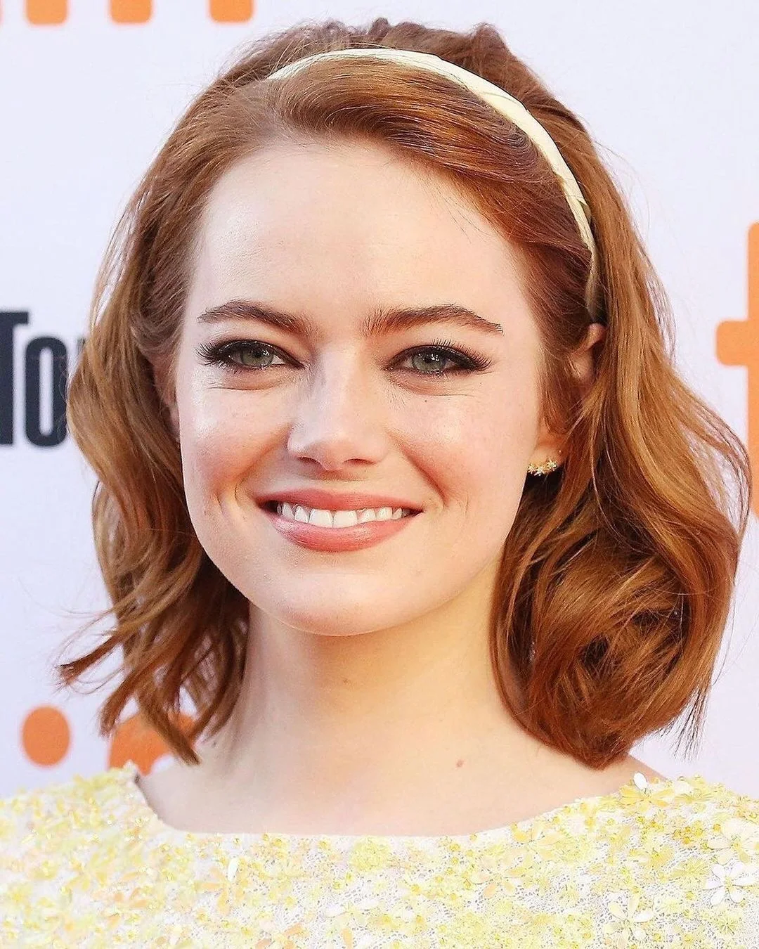 Emma Stone HD Photo Background