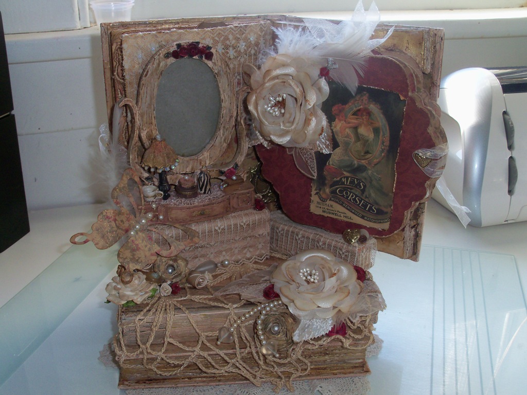 She wanted a country theme mini and I wanted a vintage