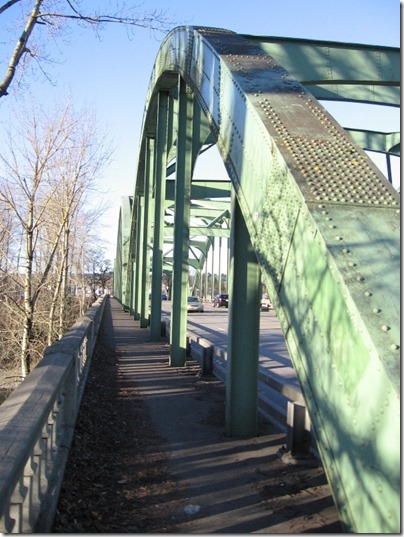 IMG_2522 Dr John McLoughlin Memorial Bridge in Gladstone, Oregon on February 20, 2010