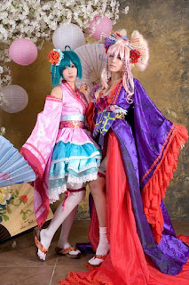 Macross Frontier Sheryl Nome and Ranka Lee Cosplay by Tasha and Tomia