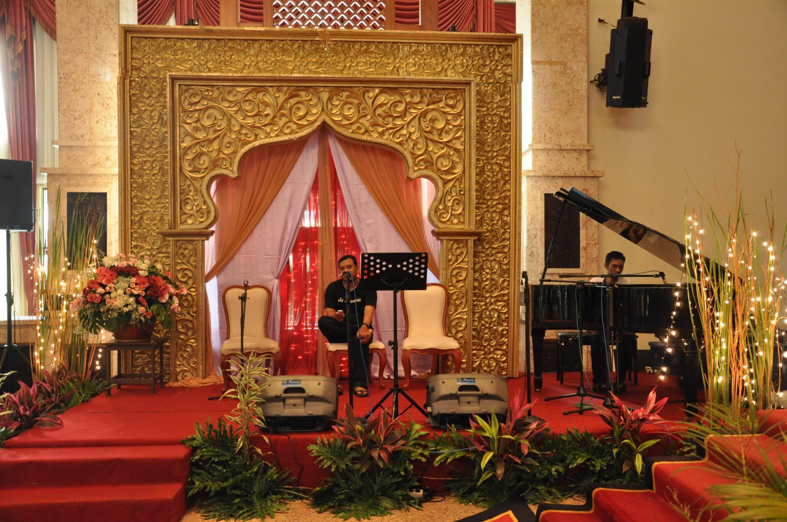 WIFA CATERING WEDDING CONSULTANT Dekorasi Panggung Musik