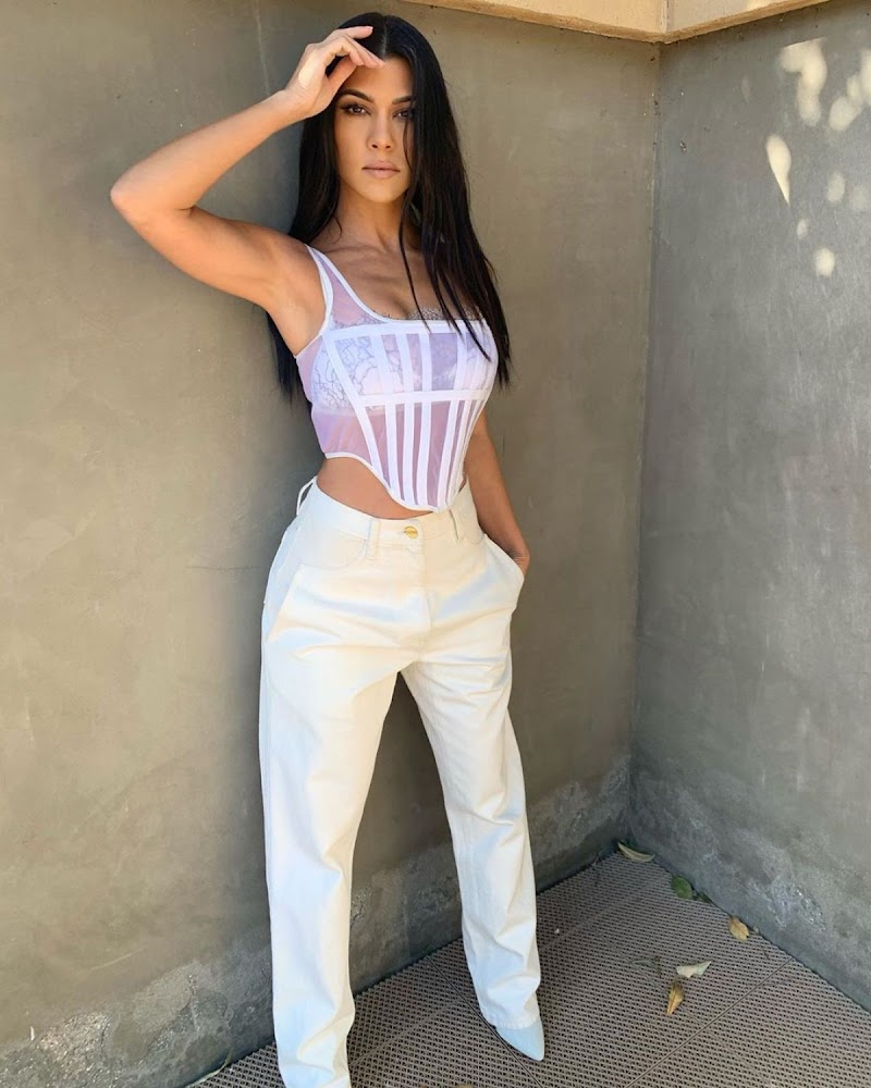 Kourtney Kardashian – Instagram Snaps 20 Oct-2019