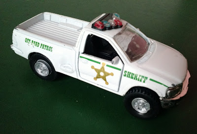 MIniatura de metal Maisto - 1998 Ford F series - escala 1:46 Sheriff Off Road Patrol   R$ 12,00
