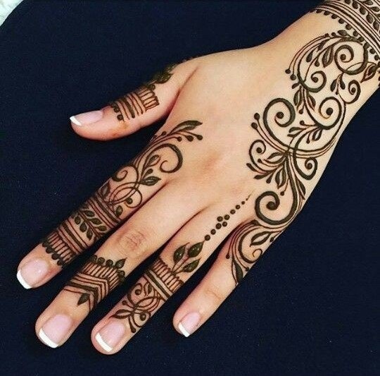 Beautiful simple mehndi design ideas