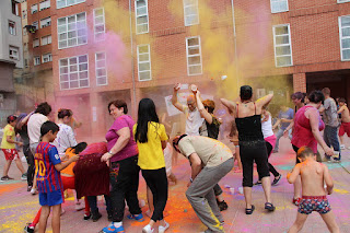 Fiestas hindú de colores en el Día de Rontegi