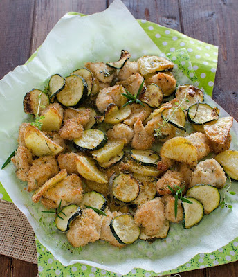 Air fryer crispy chicken  with potatoes and zucchine