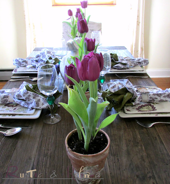 Fresh Tulips as a centerpiece for a spring table setting