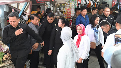 Presiden Jokowi Kunjungi Pasar Masomba