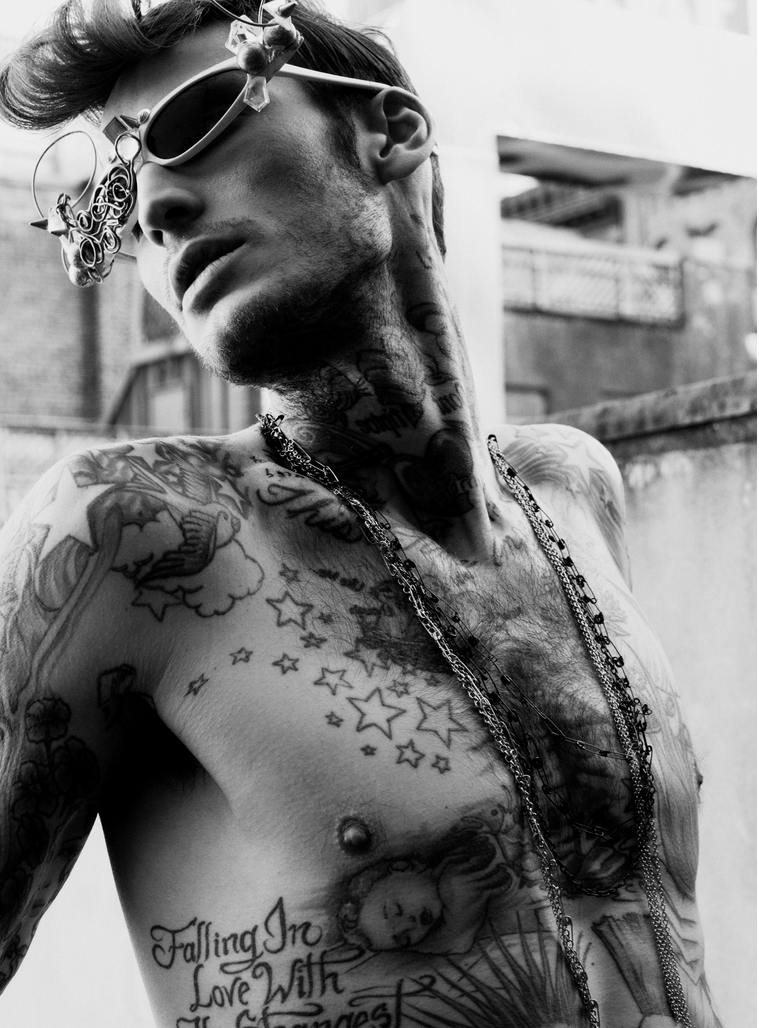 Tattoo Model pose for Kiev Magazine in Mercura Sunglasses