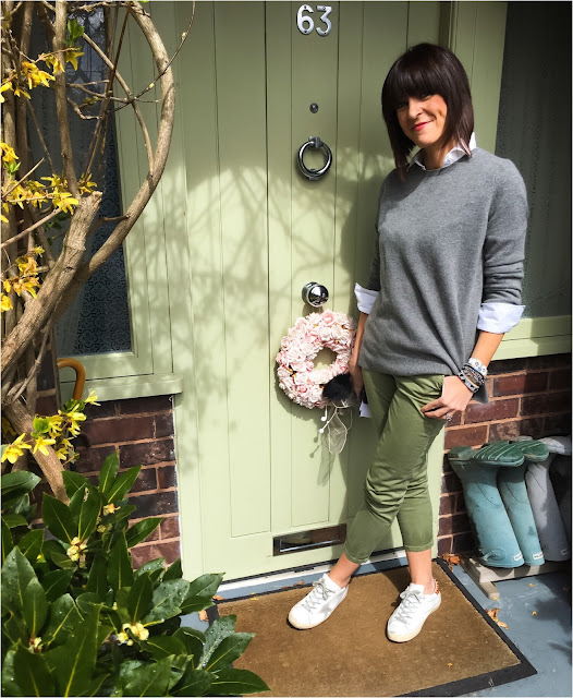 My Midlife Fashion, Massimo Dutti Tailored classic white shirt, zara cashmere crew neck jumper, hipanema tahiti bracelet, zara distressed khaki chinos, golden goose trainers 