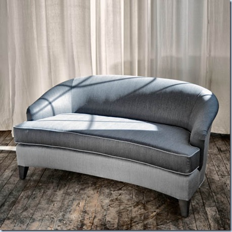 201101209299loveseat%20no_77_1a