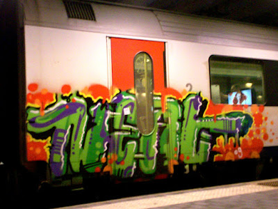 spray paint graffiti